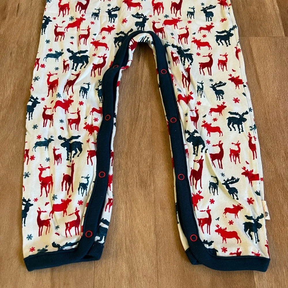 Burt’s Bees Holiday Jumpsuit - Picture 4 of 5